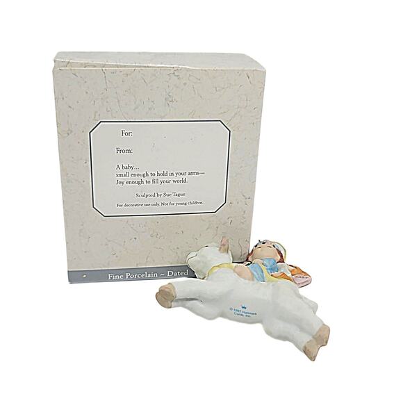 Vintage 1998 Hallmark Keepsake "Precious Baby - World Of Wishes" Ornament - Picture 3 of 3